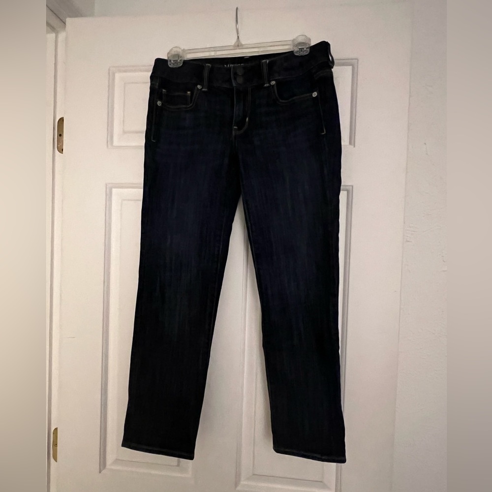 American eagle crop jeans size 2, can be cuffed or straight!